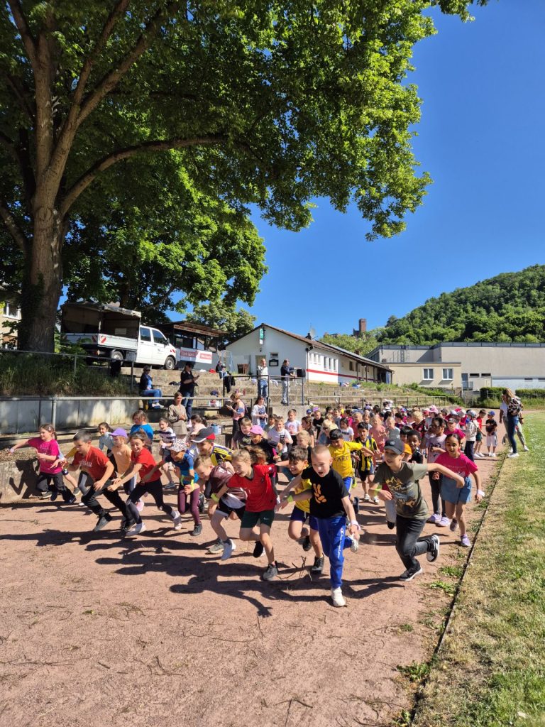 Spendenlauf Grundschule Mai 2025_Start